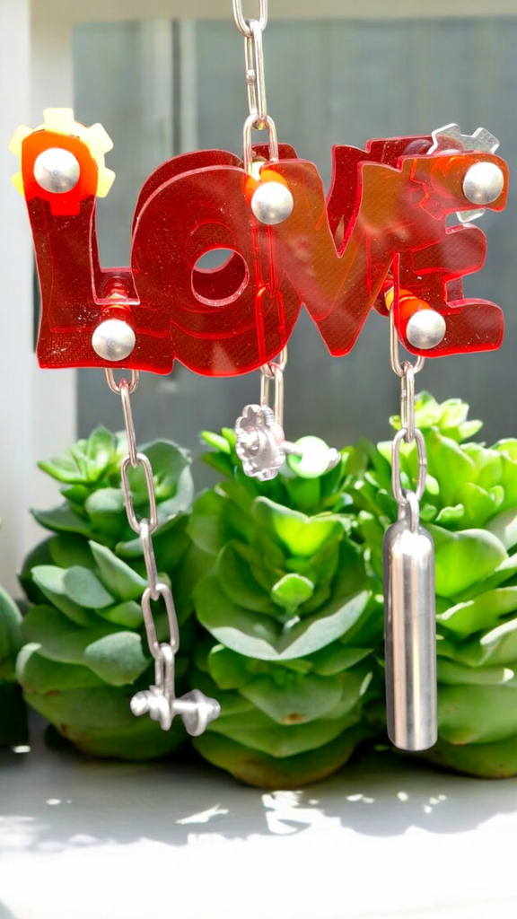 Suspension en acrylique Love